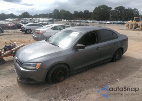 2011 Volkswagen Jetta 2.0L S z USA, uszkodzony, nr VIN 3VW2K7AJ4BM399236